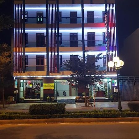 Готель Khach San Anh Dong Фанранґ Екстер'єр фото