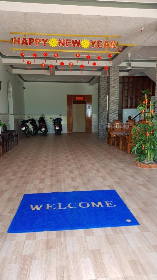 Готель Khach San Anh Dong Фанранґ Екстер'єр фото